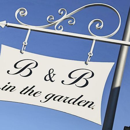 Bed and Breakfast In The Garden Ottaviano Exterior foto